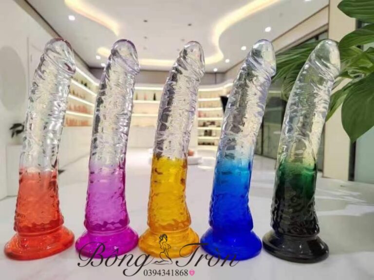 Dương vật giả trong suốt Ombre 2 mầu silicone trong suốt được thiết kế chân thật.