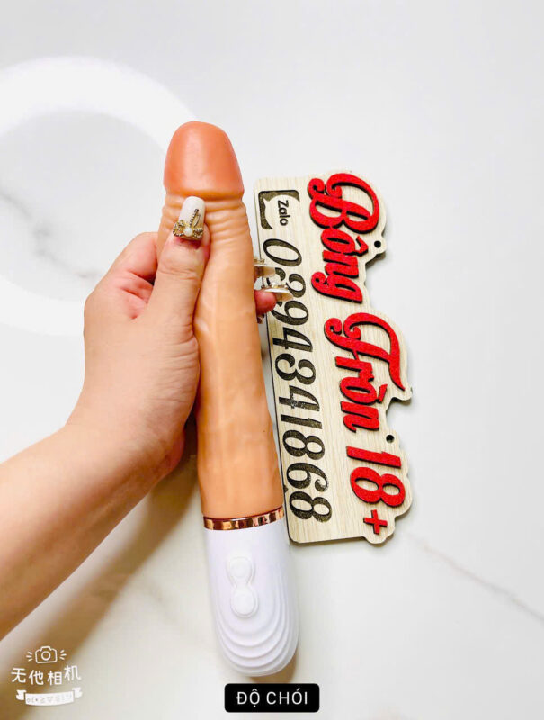 Dương vật Victoria rung thụt tự động cao cấp 4 Dương vật victoria rung thụt tự động cao cấp